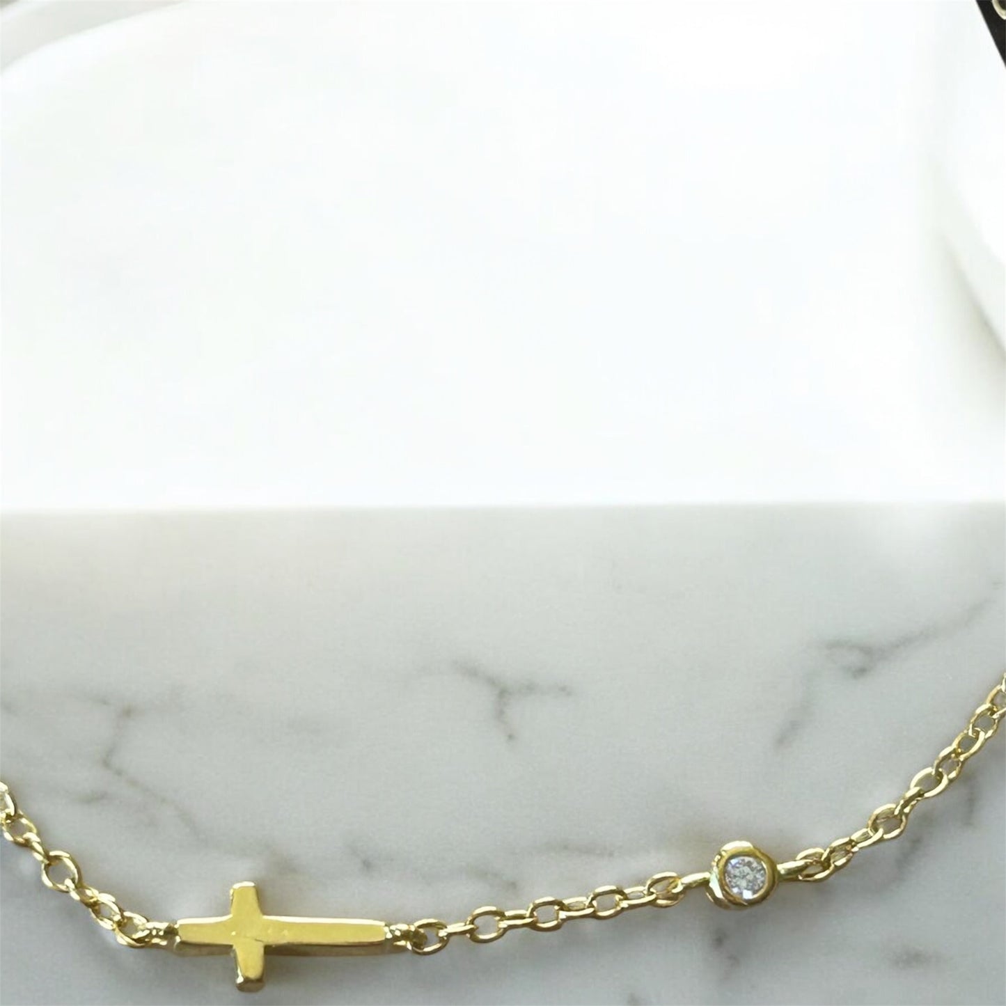 gold cross bracelet, zircon stone and cross, detail image